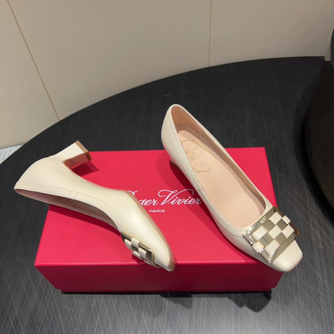 ROGER VIVIER 25S TROMPETTE SQUARE TOE HIGH HEELS 45MM IN IVORY SHINY CALFSKIN - 34