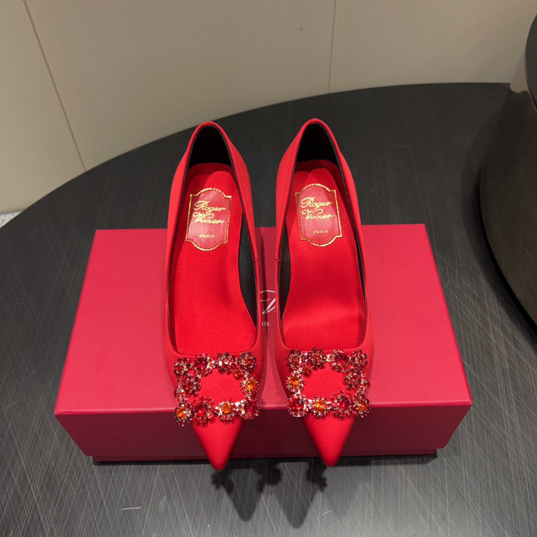ROGER VIVIER 25S POINTED TOE HIGH HEELS 70MM IN BRIGHT RED SILK EMBELLISHED CRYSTALS - 34