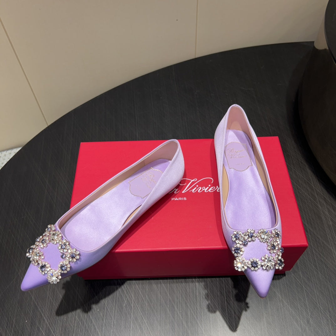 ROGER VIVIER 25S GRETE BALLET FLATS IN LAVENDER SILK WITH EMBELLISHED CRYSTALS - 34