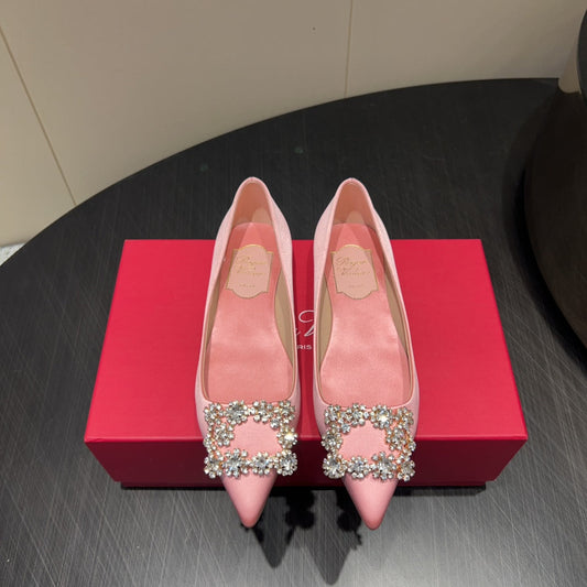 ROGER VIVIER 25S GRETE BALLET FLATS IN BABY PINK SILK WITH EMBELLISHED CRYSTALS - 34