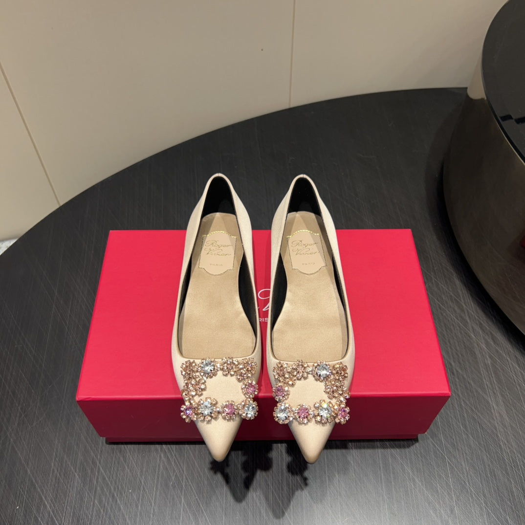 ROGER VIVIER 25S GRETE BALLET FLATS IN NUDE SILK WITH EMBELLISHED CRYSTALS - 34