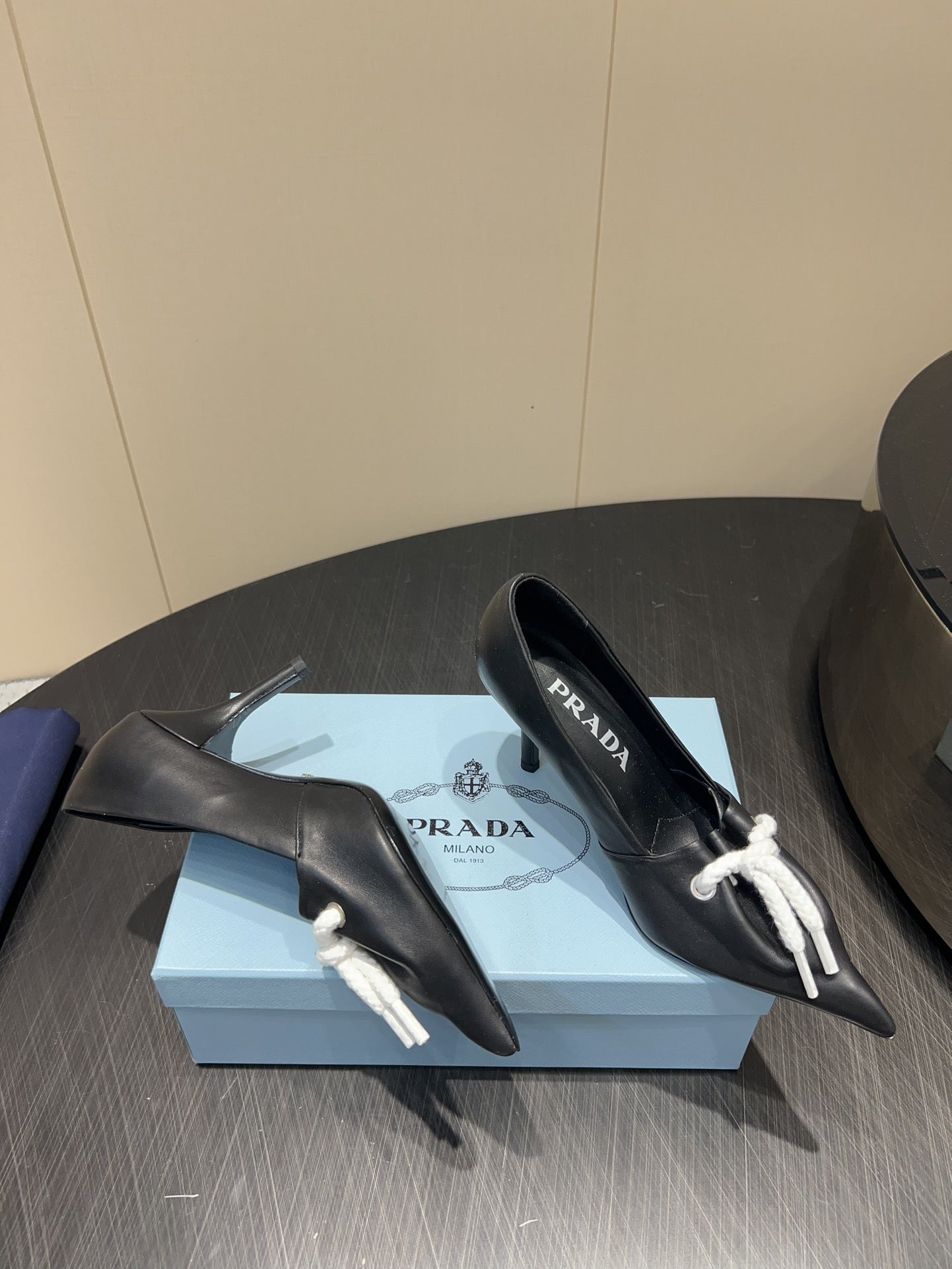 PRADA 25S POINTED TOE HIGH HEELS 85MM IN BLACK LAMBSKIN WITH TIE UP DESIGN - 35
