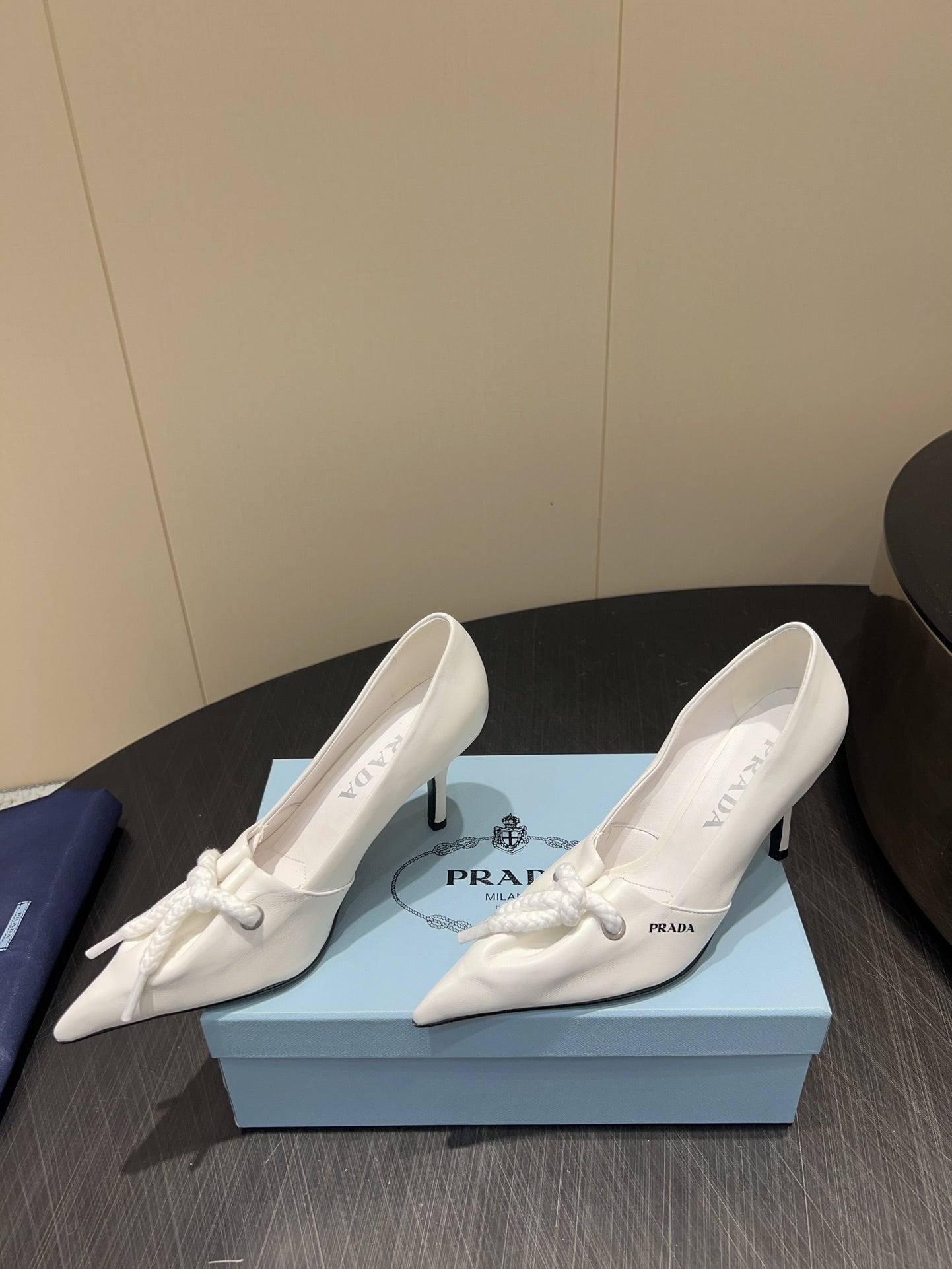 PRADA 25S POINTED TOE HIGH HEELS 85MM IN IVORY LAMBSKIN WITH TIE UP DESIGN - 35