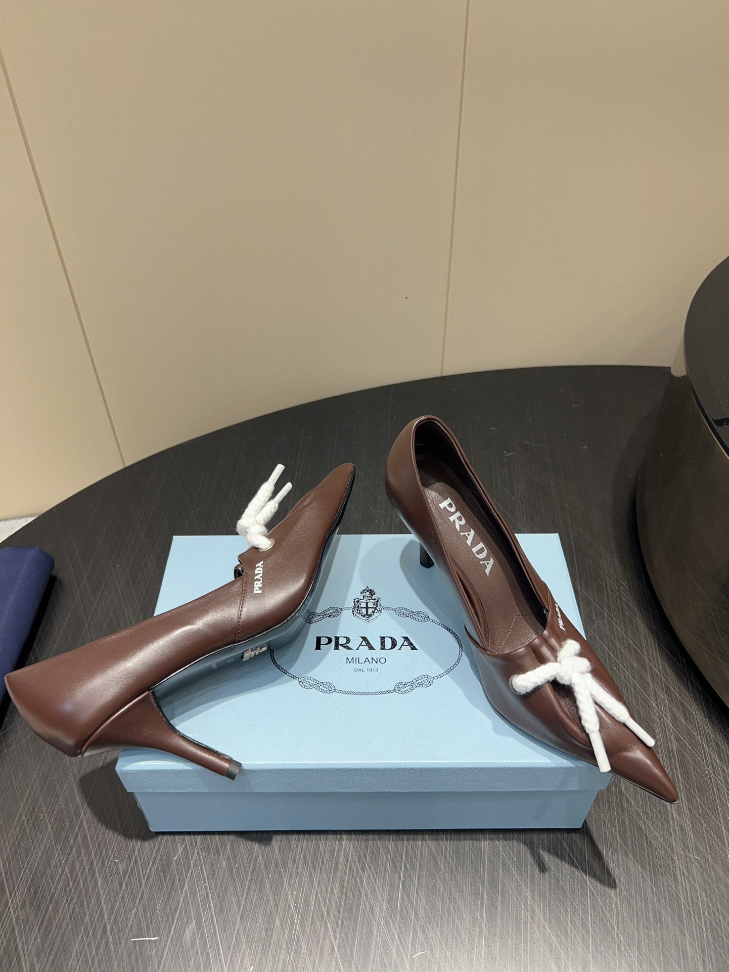 PRADA 25S POINTED TOE HIGH HEELS 85MM IN DARK BROWN LAMBSKIN WITH TIE UP DESIGN - 35
