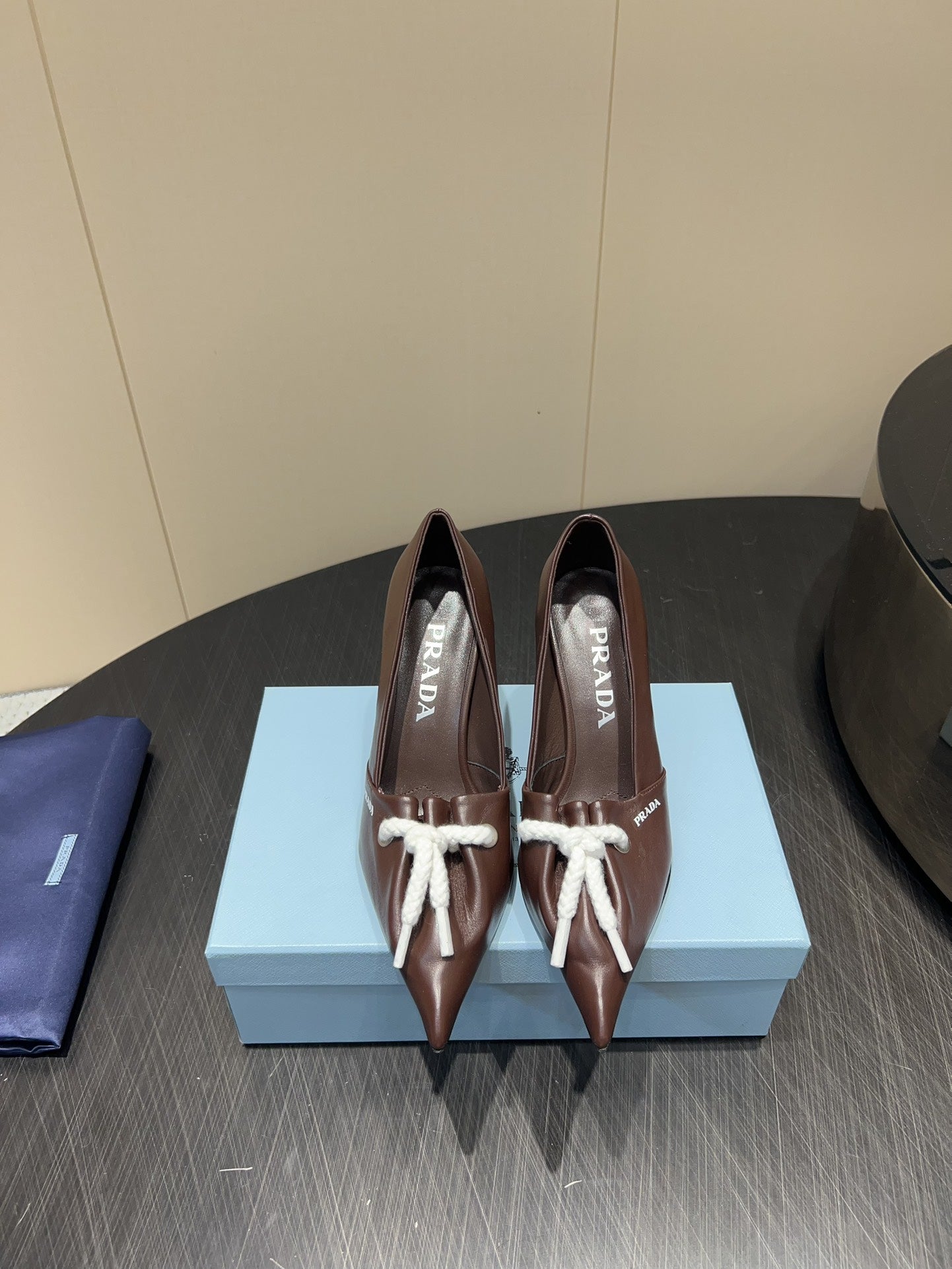 PRADA 25S POINTED TOE HIGH HEELS 85MM IN DARK BROWN LAMBSKIN WITH TIE UP DESIGN - 35