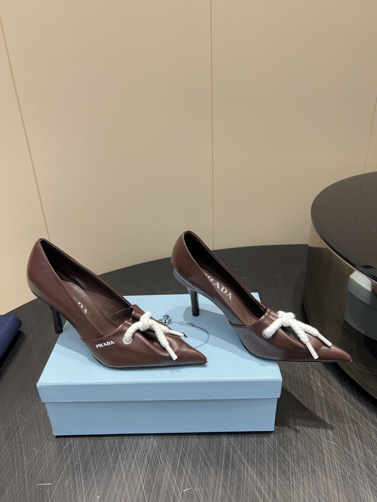 PRADA 25S POINTED TOE HIGH HEELS 85MM IN DARK BROWN LAMBSKIN WITH TIE UP DESIGN - 35
