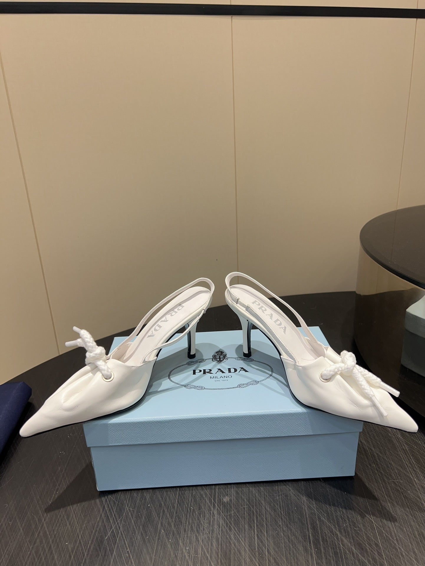 PRADA 25S POINTED TOE SLINGBACK 85MM IN WHITE LAMBSKIN WITH TIE UP DESIGN - 35