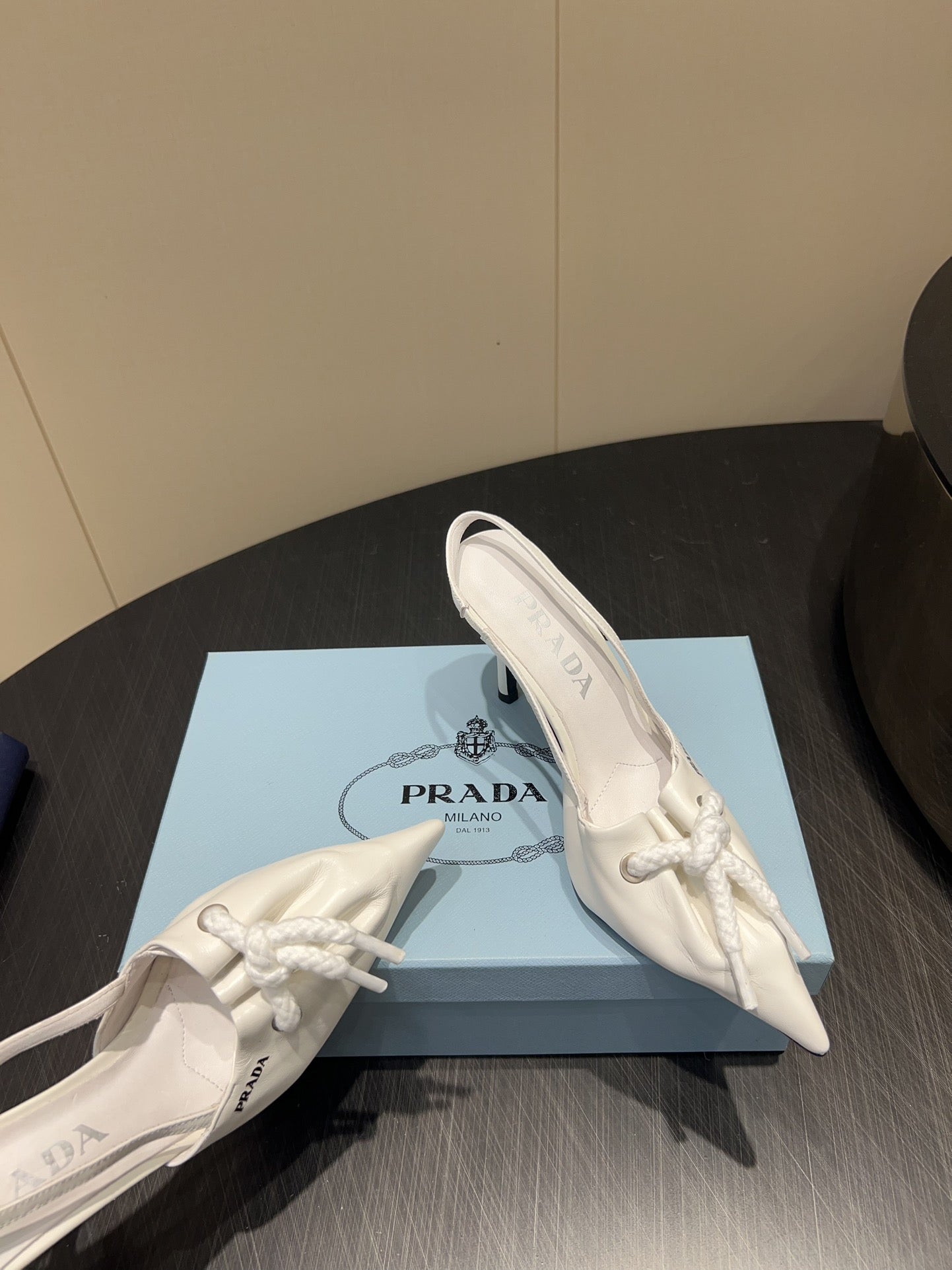 PRADA 25S POINTED TOE SLINGBACK 85MM IN WHITE LAMBSKIN WITH TIE UP DESIGN - 35