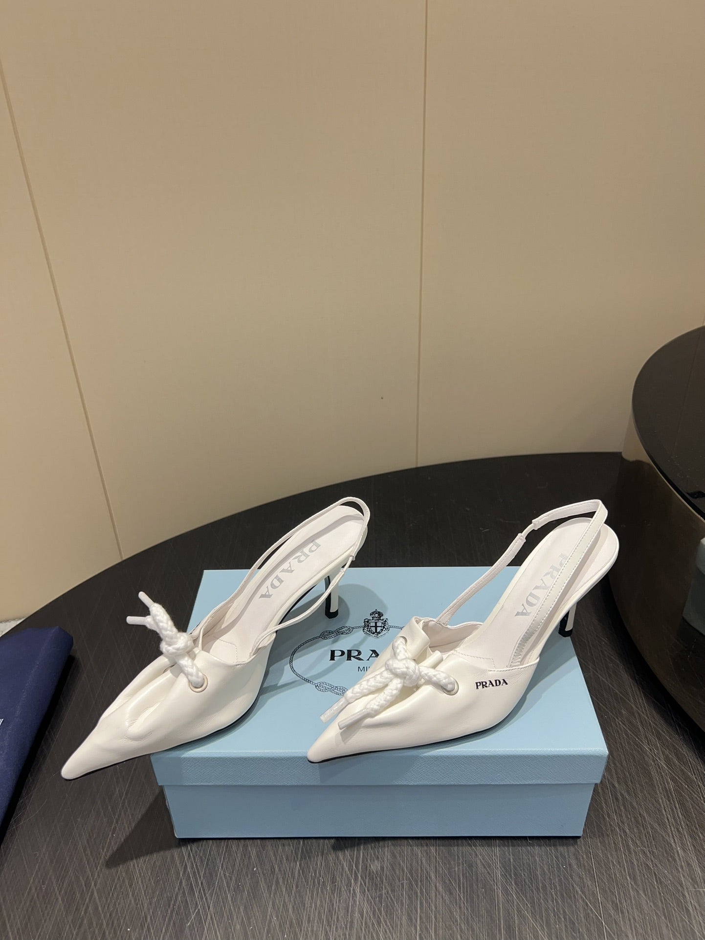 PRADA 25S POINTED TOE SLINGBACK 85MM IN WHITE LAMBSKIN WITH TIE UP DESIGN - 35
