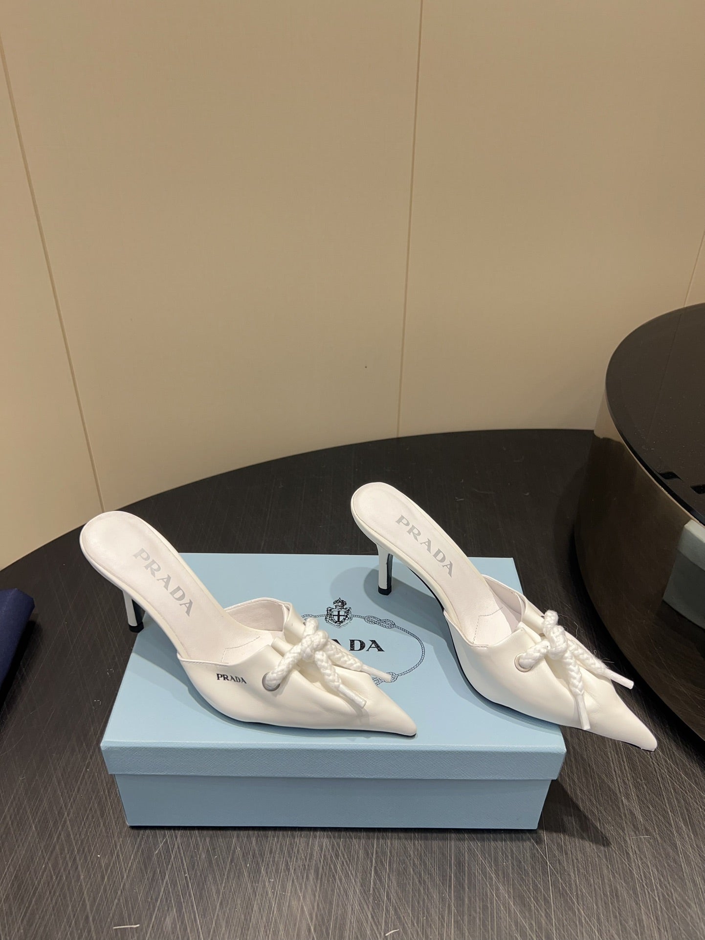 PRADA 25S BRAIDED DETAIL MULES 85MM IN WHITE CALFSKIN - 35