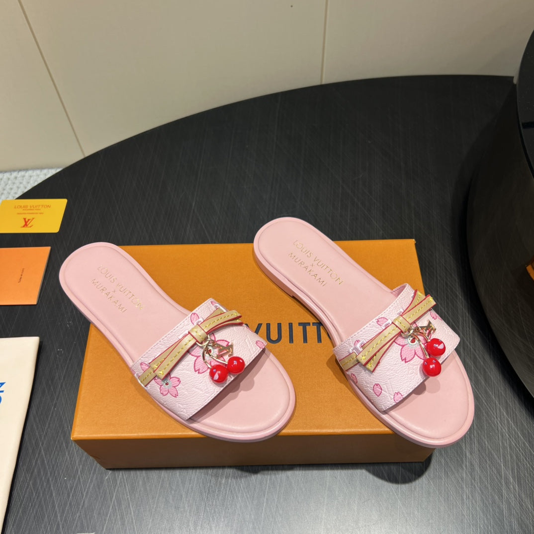 LV SLIDE SANDALS 25S IN LIGHT PINK CALFSKIN WITH CHERRY BLOSSOM BUCKLE - 35