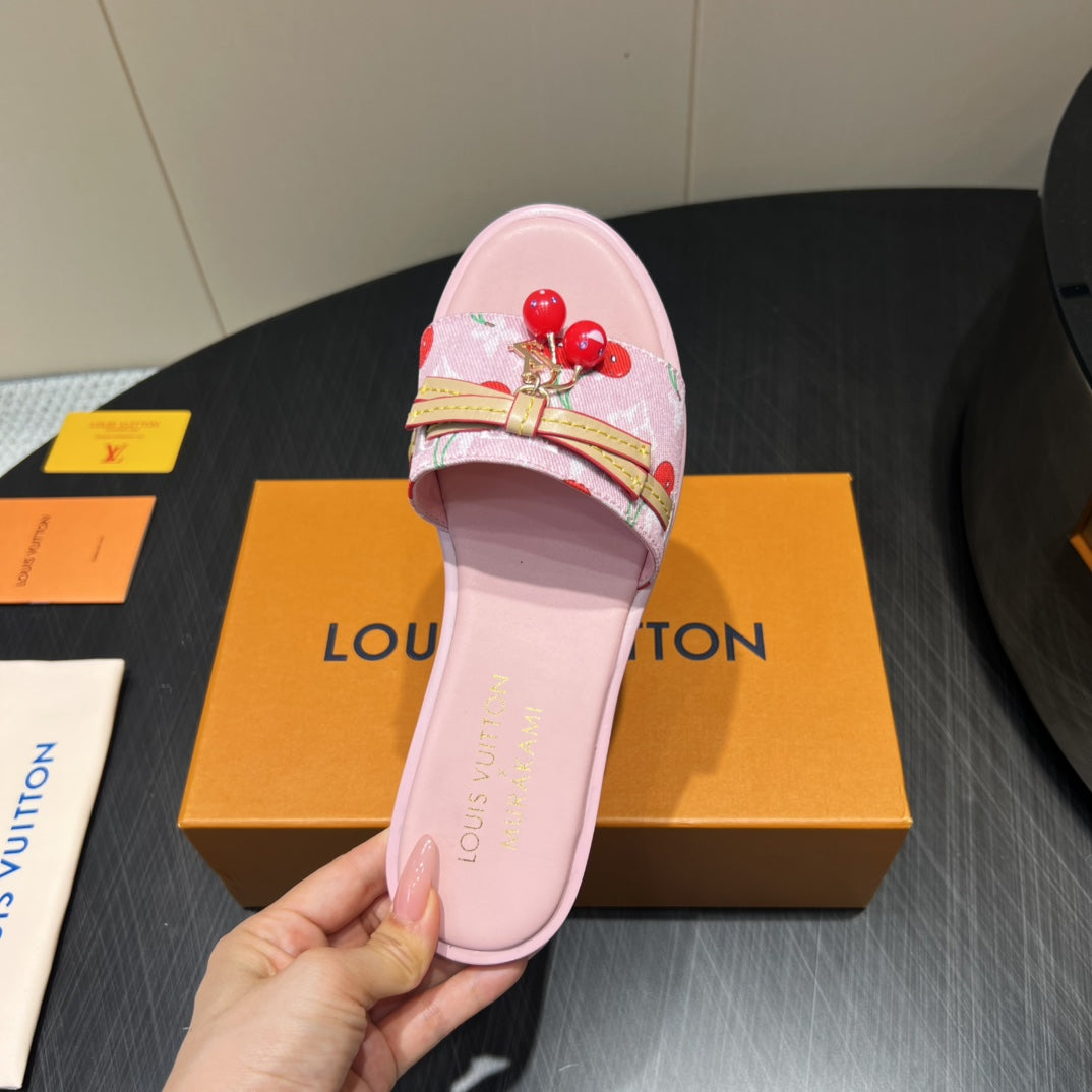 LV SLIDE SANDALS 25S IN LIGHT PINK DENIM AND CALFSKIN WITH CHERRY BLOSSOM BUCKLE - 35