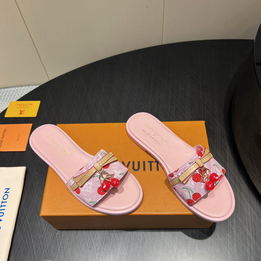 LV SLIDE SANDALS 25S IN LIGHT PINK DENIM AND CALFSKIN WITH CHERRY BLOSSOM BUCKLE - 35