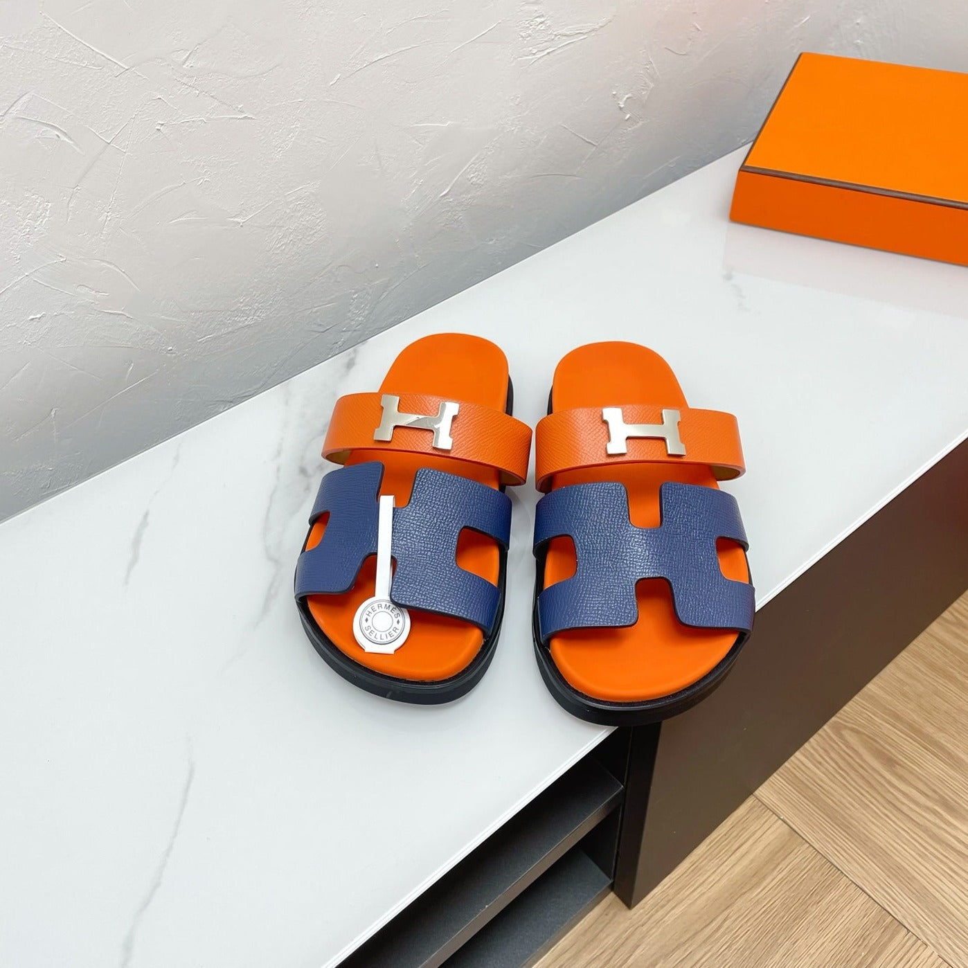 CHYPRE SANDAL LAPIS MIX ORANGE LAMBSKIN WITH H BUCKLE - 34