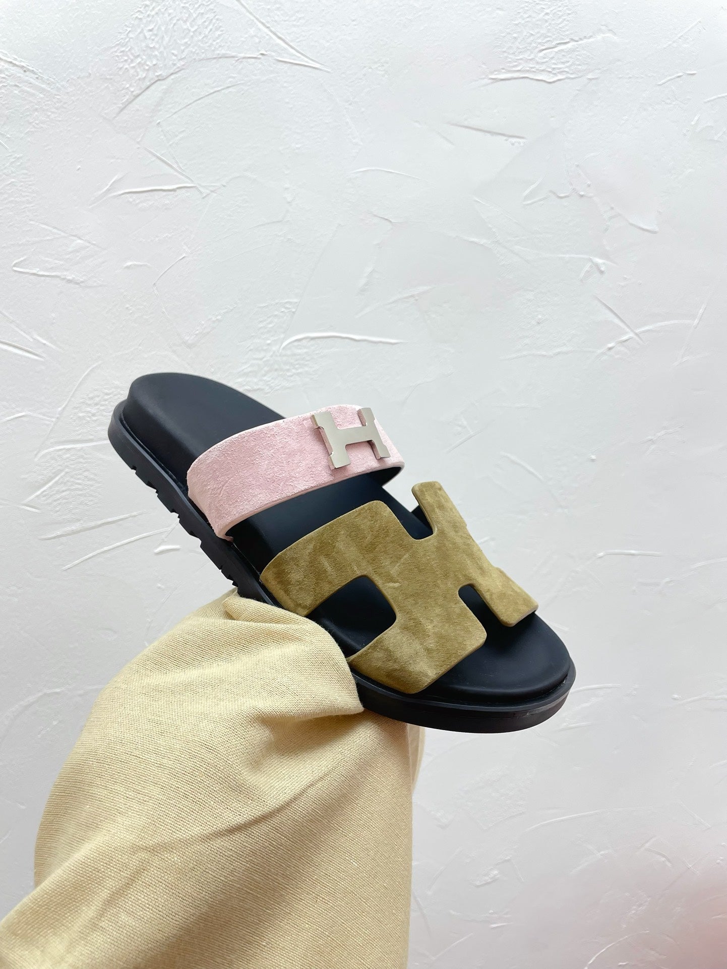 CHYPRE SANDAL ARMY GREEN MIX PASTEL PINK SUEDE WITH H BUCKLE - 34
