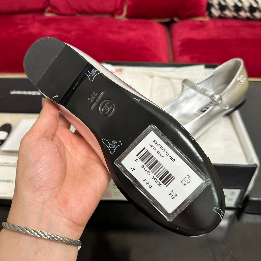MARY JANE ROUND TOE IN SILVER CALFSKIN AND BLACK SATIN - 35