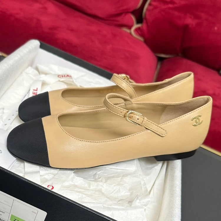 MARY JANE SHOES IN BEIGE CREAM CALFSKIN AND BLACK SATIN - 35