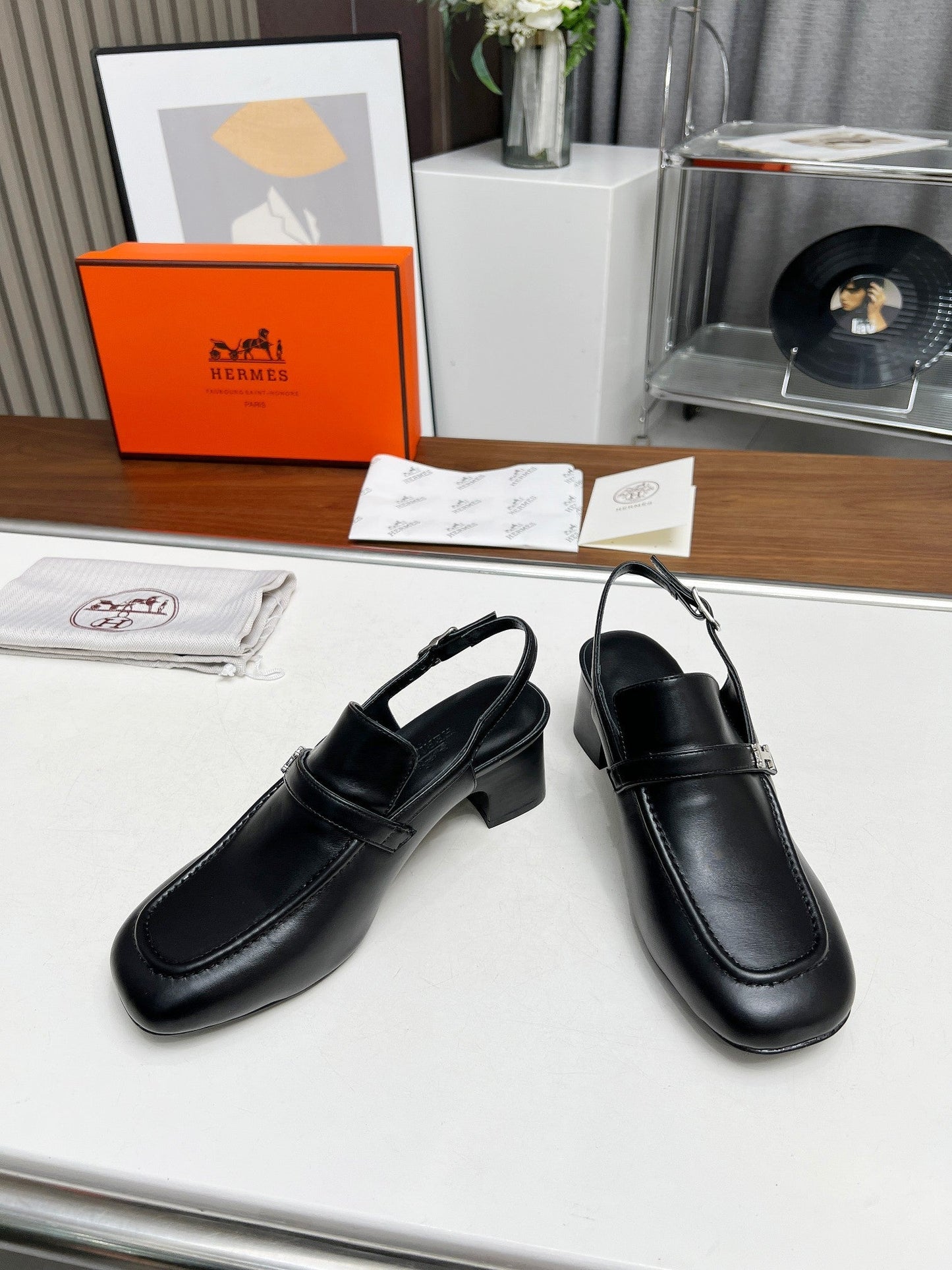 SQUARE TOE SLINGBACK BLACK CALFSKIN - 35