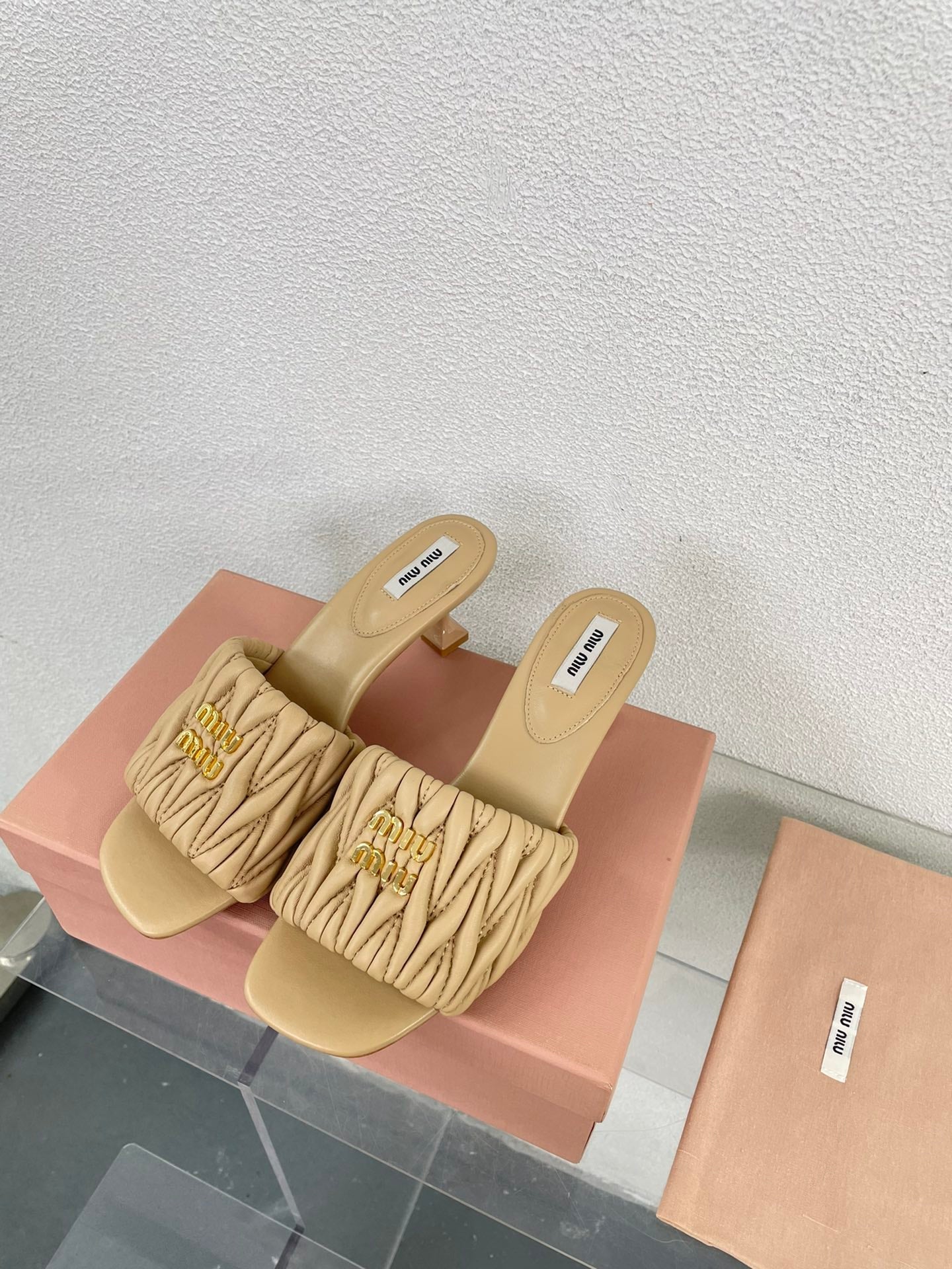 WOMEN'S MID - HEEL APRICOT COLOR LEATHER - 35