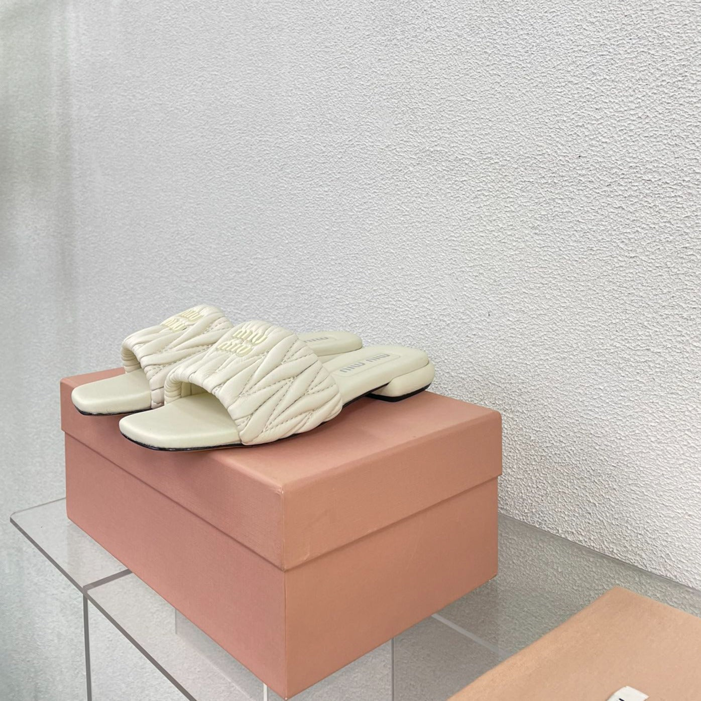 Women's White Leather Slippers - 35