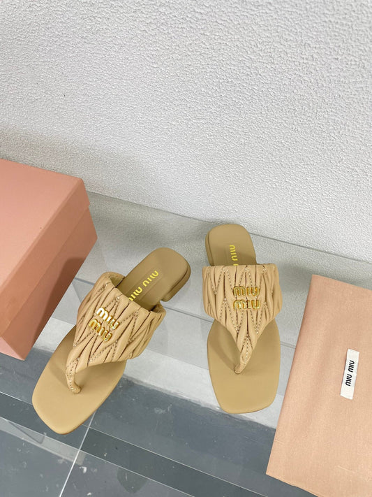 Flip-Flops Apricot Color Leather Stylized - 35