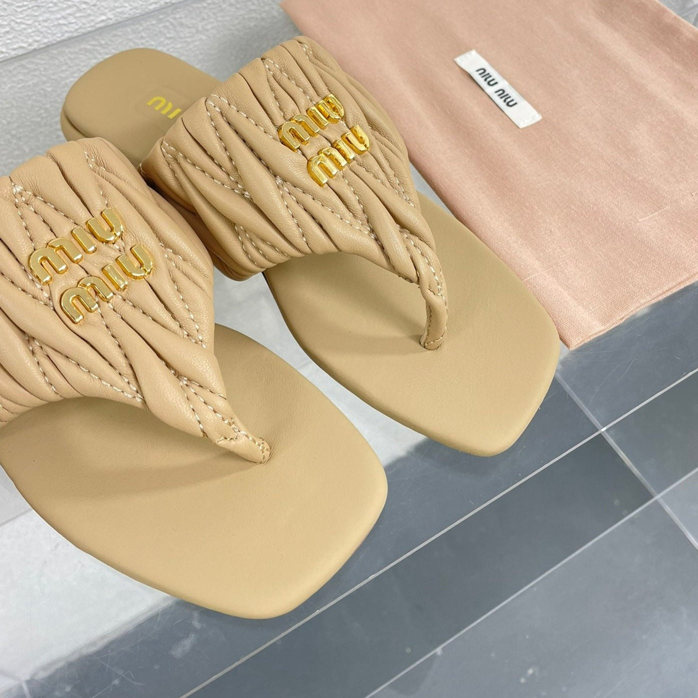 Flip-Flops Apricot Color Leather Stylized - 35