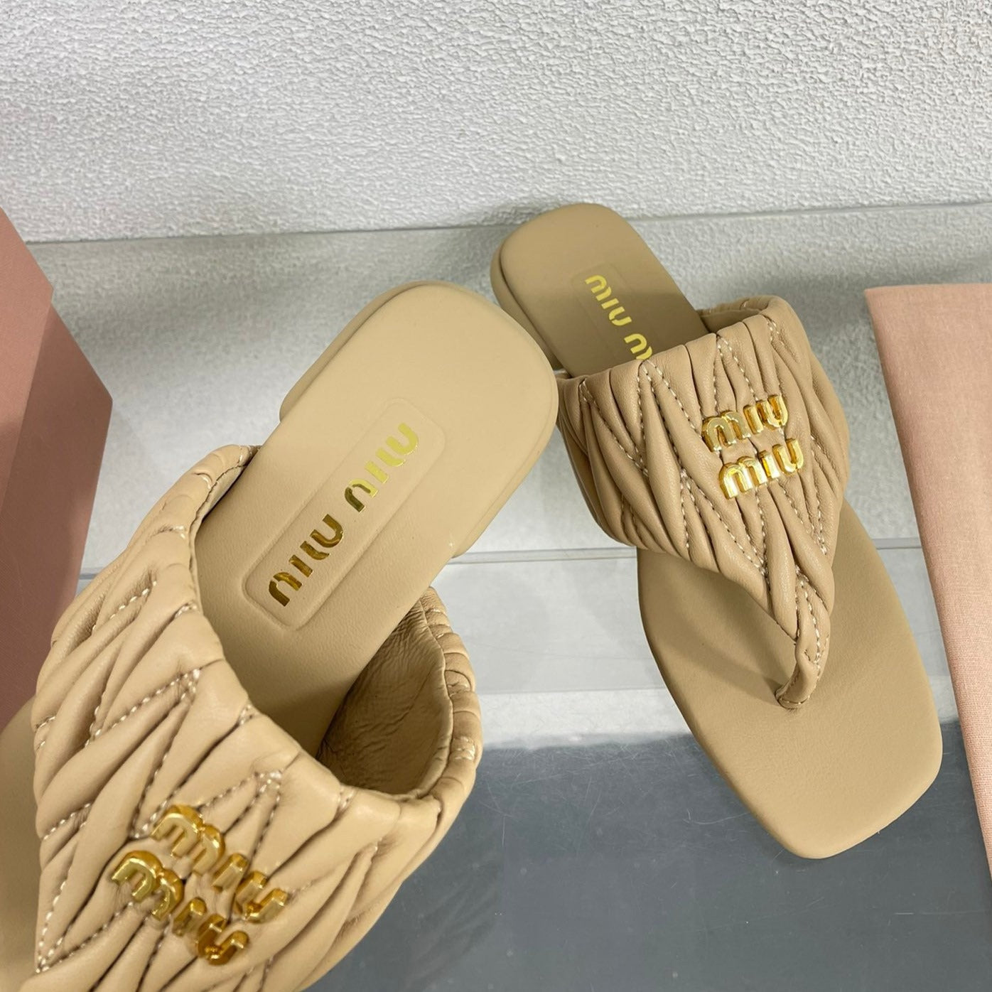 Flip-Flops Apricot Color Leather Stylized - 35