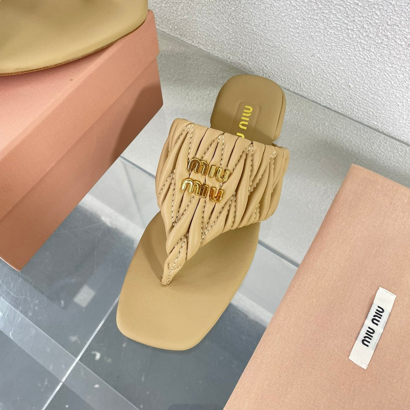 Flip-Flops Apricot Color Leather Stylized - 35