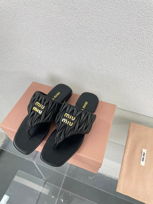 Flip-Flops Black Color Leather Stylized - 35