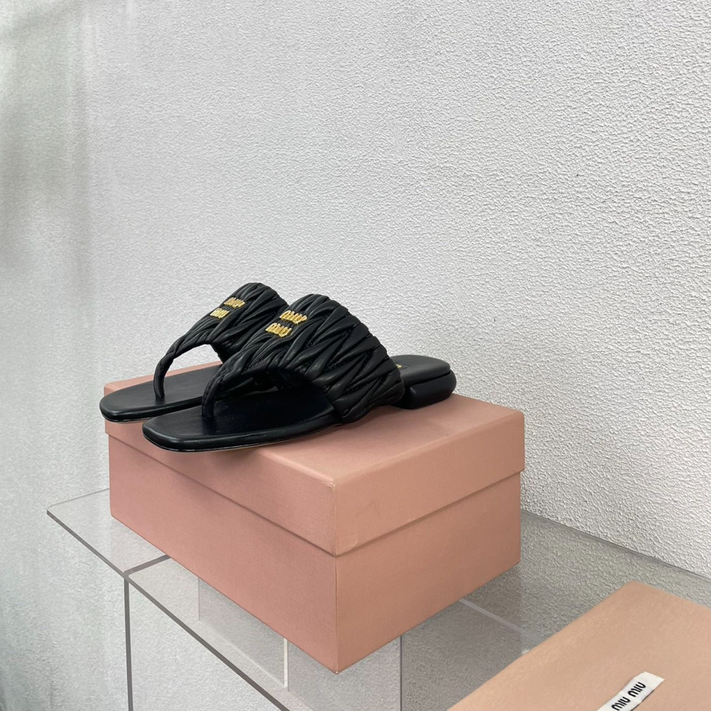 Flip-Flops Black Color Leather Stylized - 35