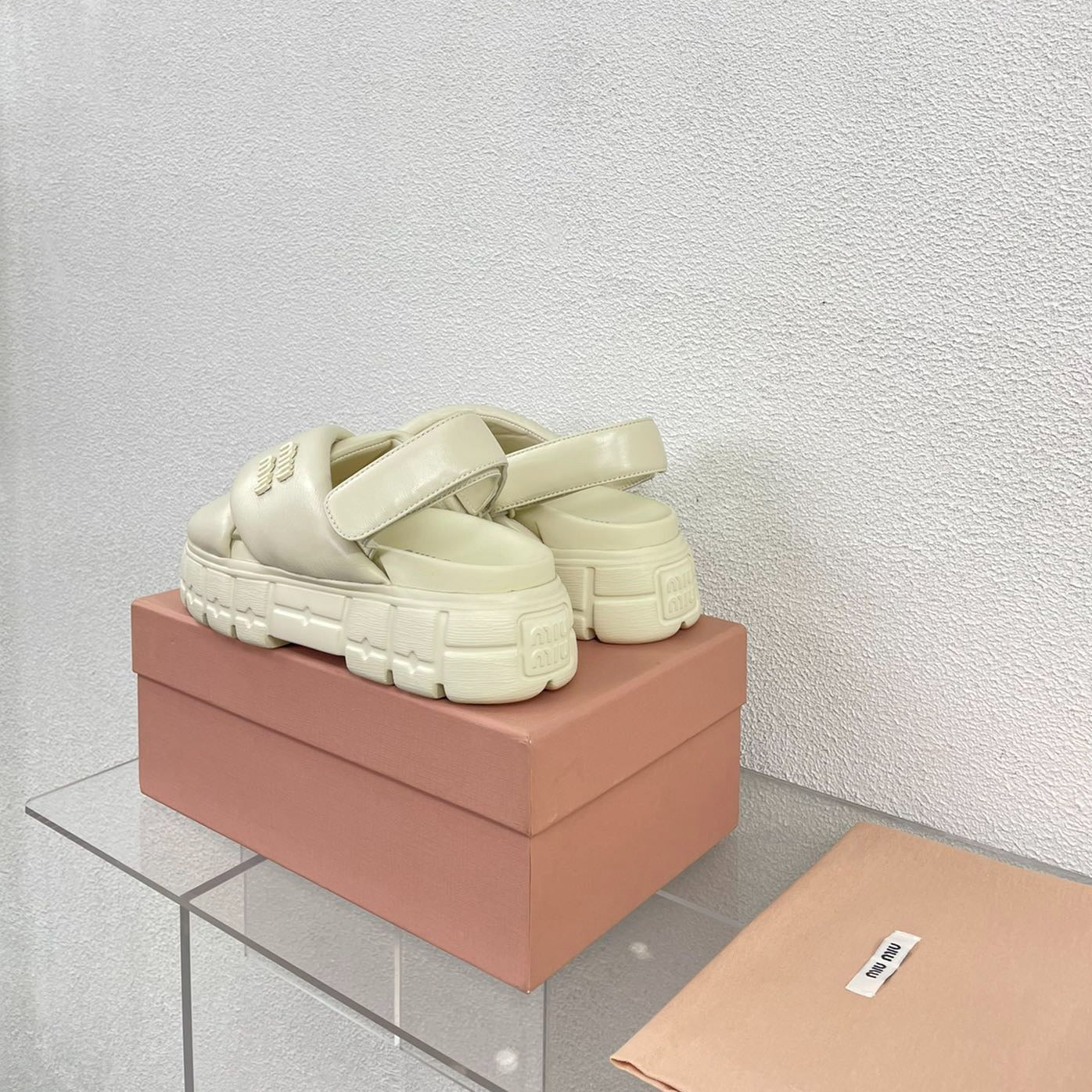 Thick-Soled Sandals Light Cream Leather - 35