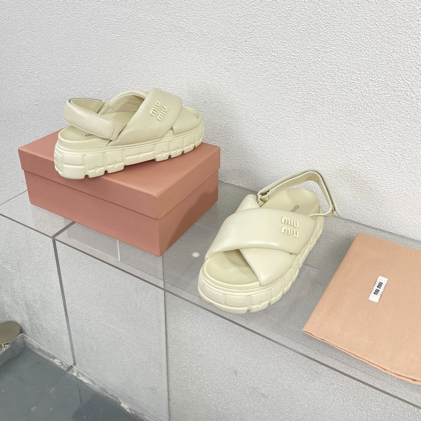 Thick-Soled Sandals Light Cream Leather - 35