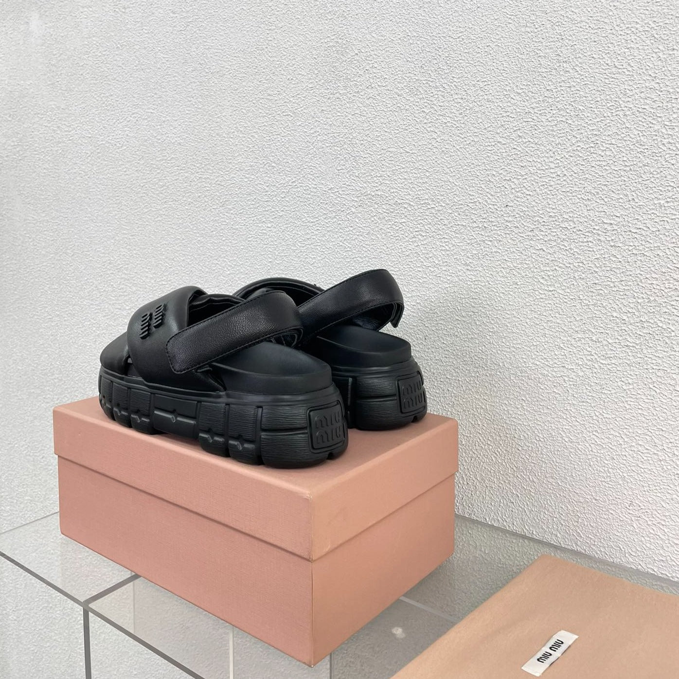Thick-Soled Sandals Black Leather - 35