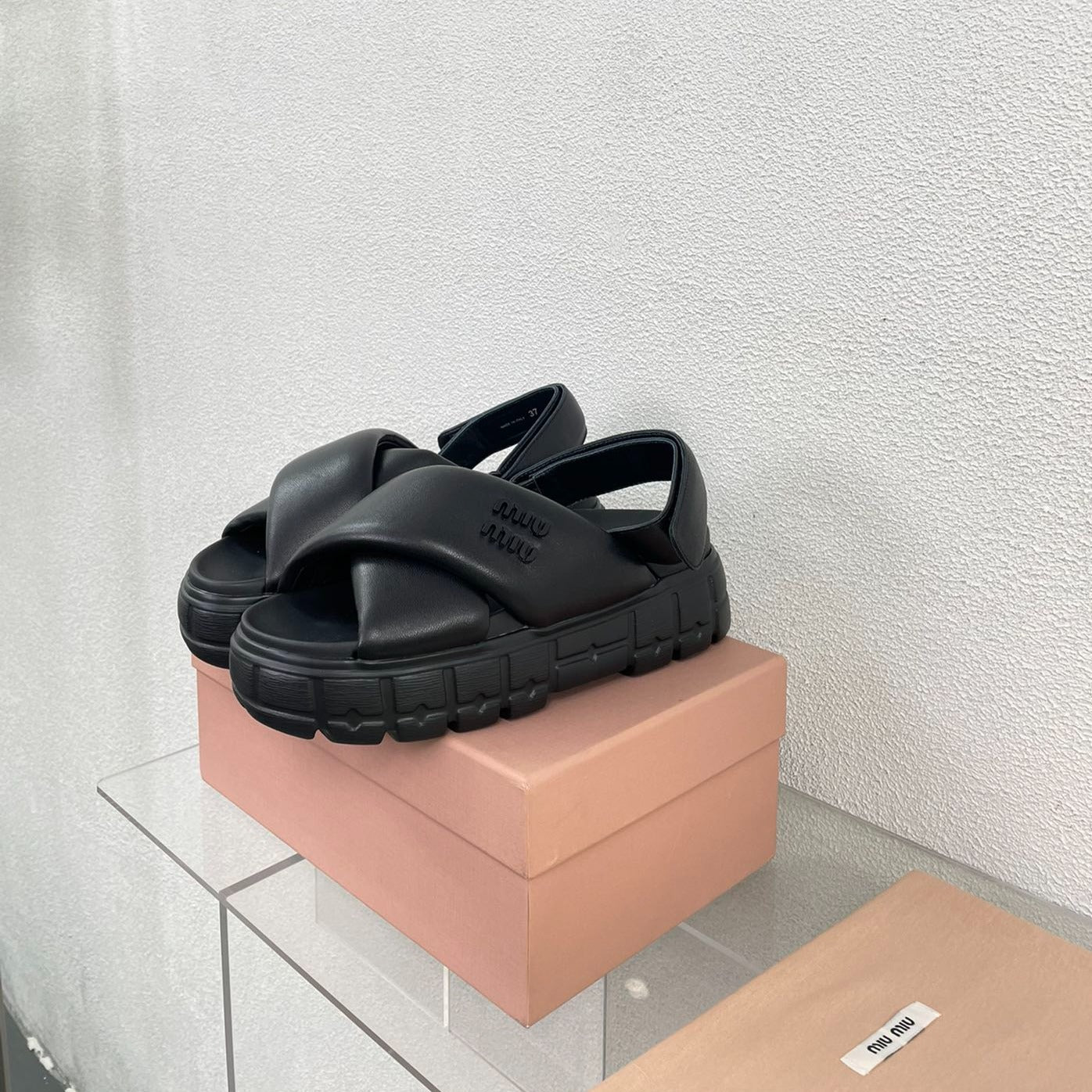 Thick-Soled Sandals Black Leather - 35