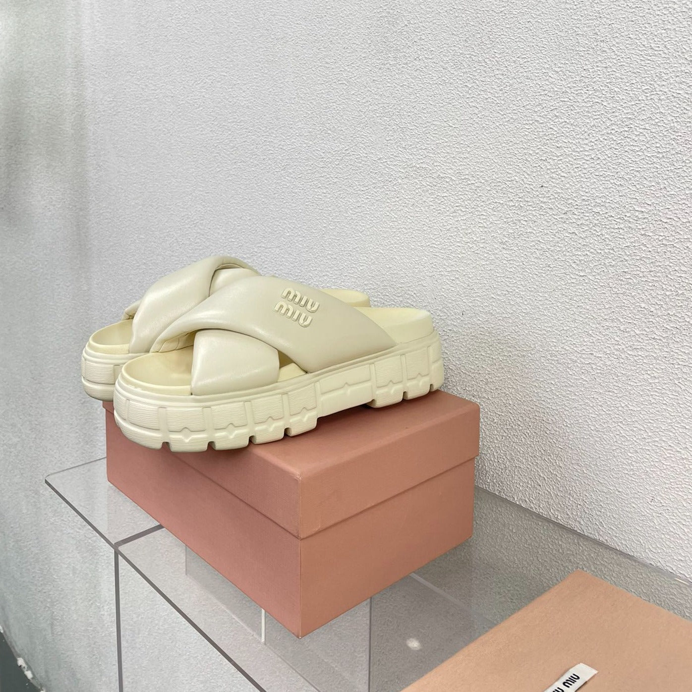 Cross Thick-Soled Light Cream Slippers - 35