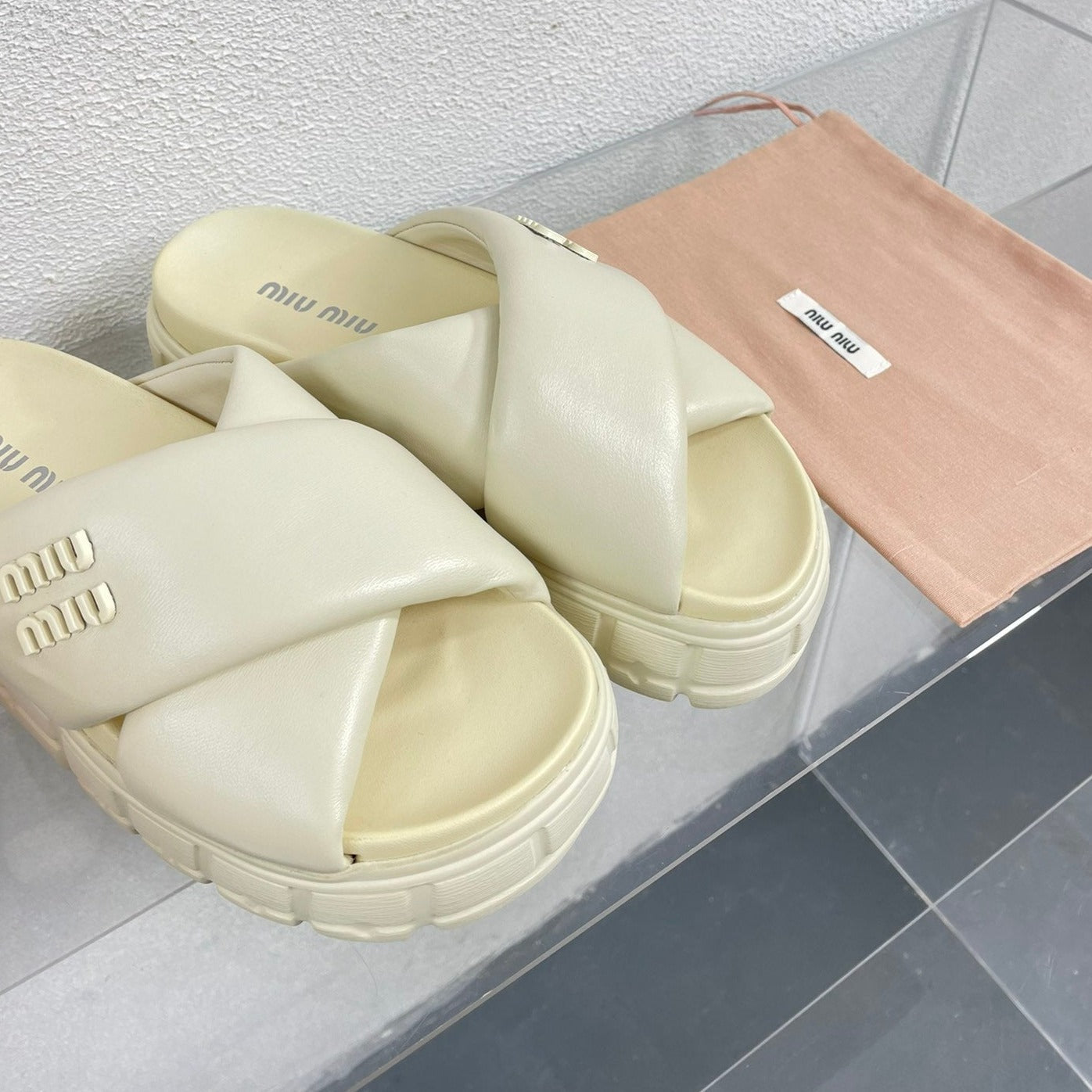 Cross Thick-Soled Light Cream Slippers - 35