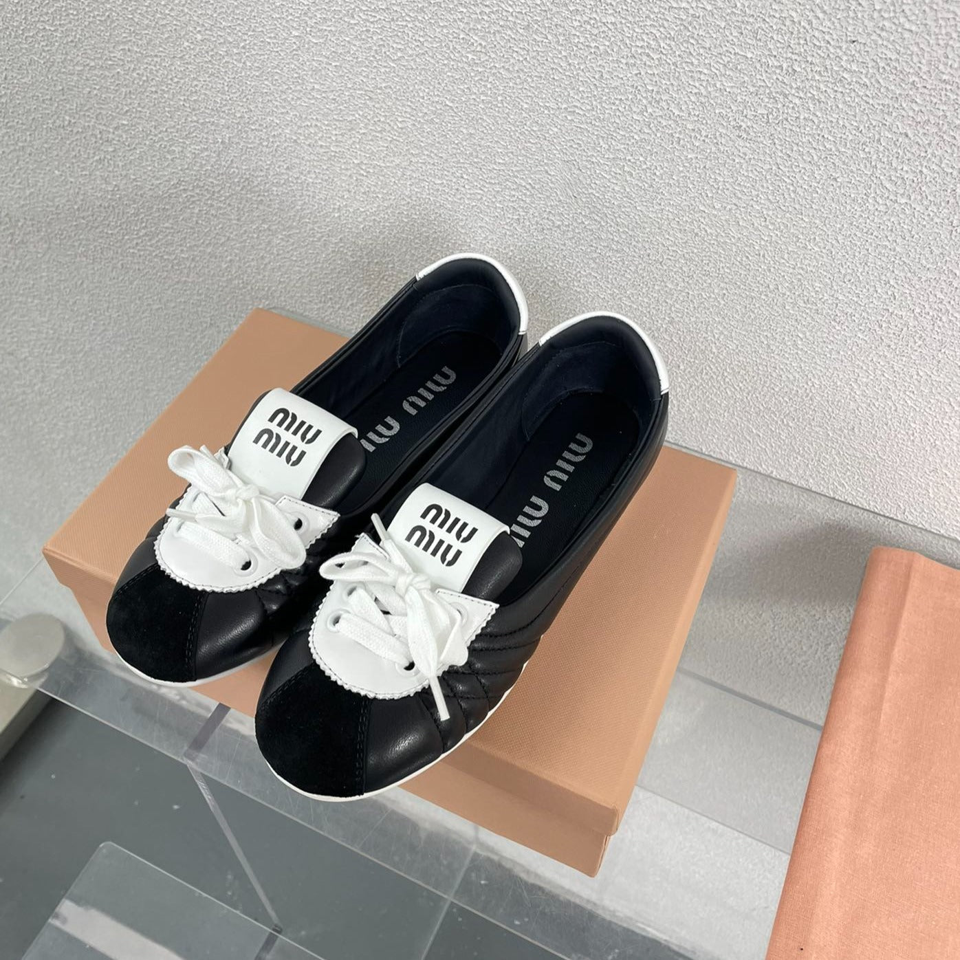 Black Leather Ballet Flats With White - 35