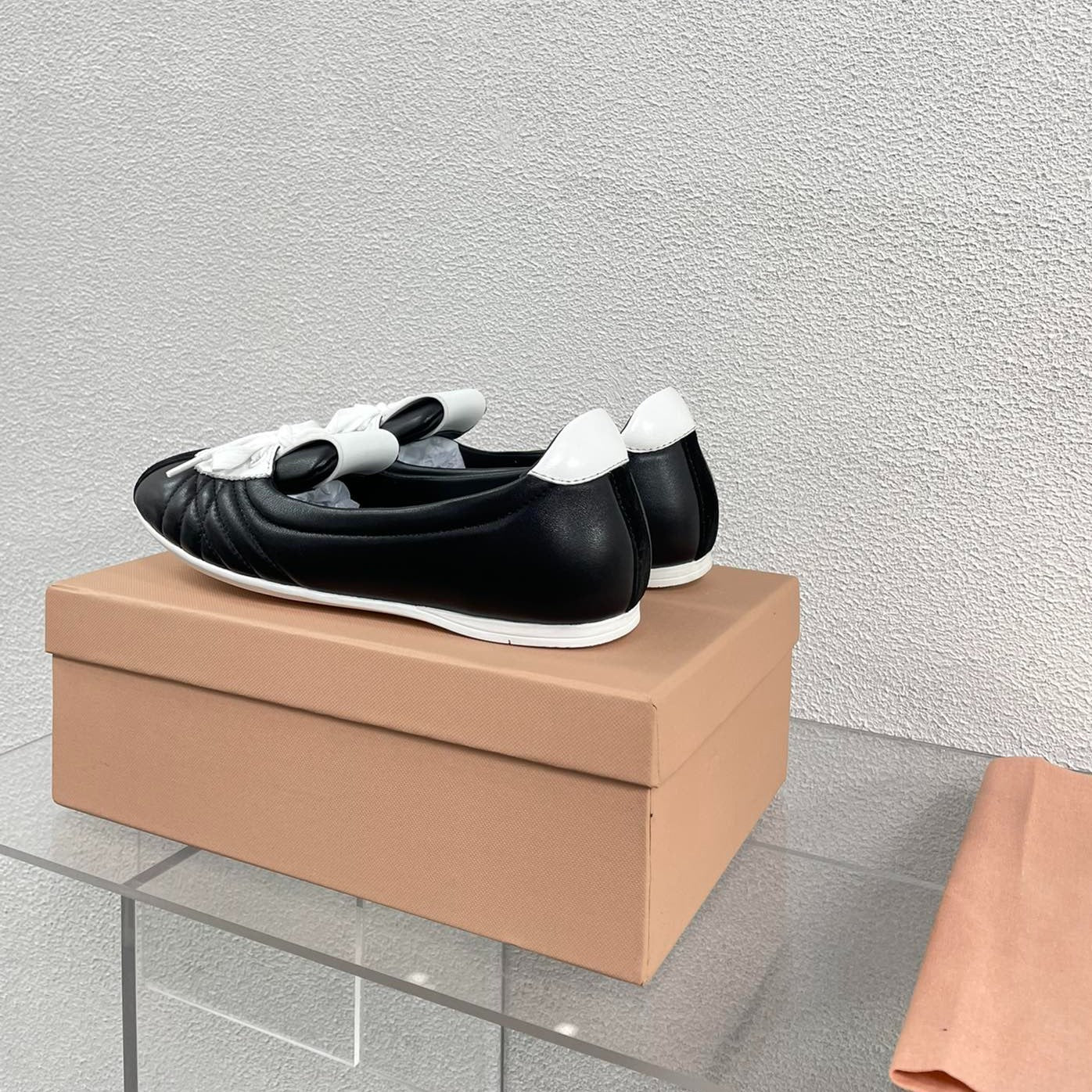 Black Leather Ballet Flats With White - 35