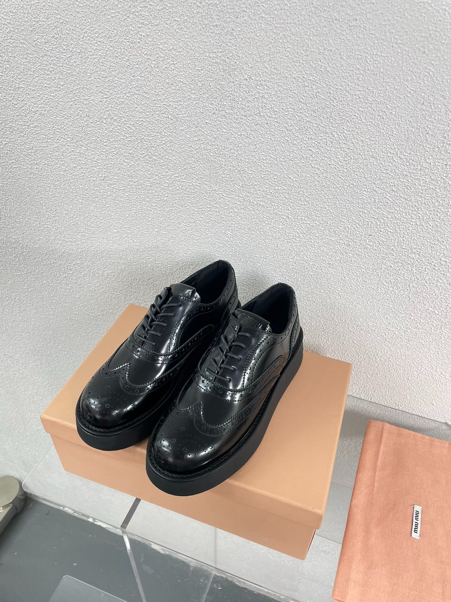 Baroque Thick-Soled Oxford Shoes With Laces Black Calfskin - 35