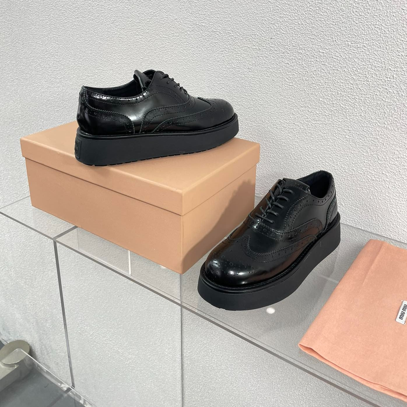 Baroque Thick-Soled Oxford Shoes With Laces Black Calfskin - 35