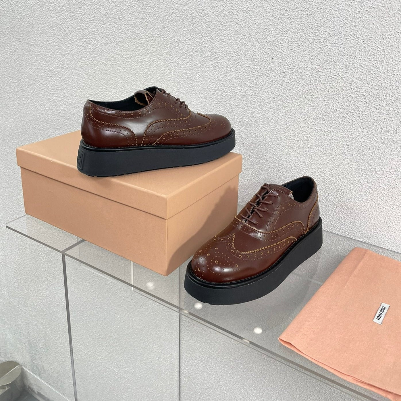 Baroque Thick-Soled Oxford Shoes With Laces Walnut Calfskin - 35