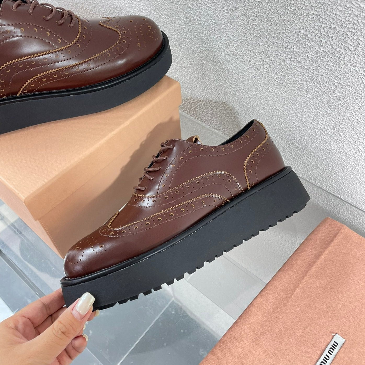 Baroque Thick-Soled Oxford Shoes With Laces Walnut Calfskin - 35