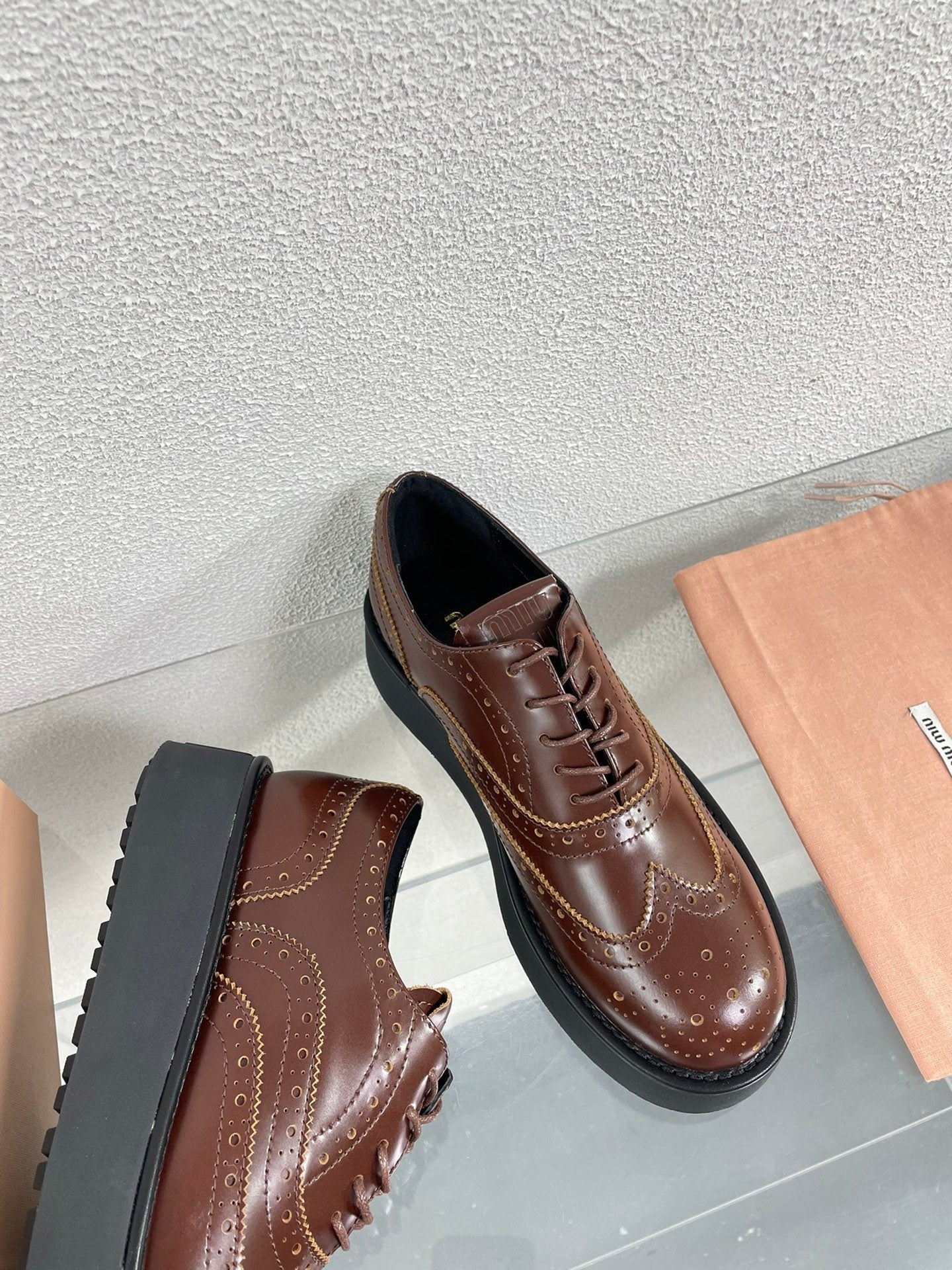 Baroque Thick-Soled Oxford Shoes With Laces Walnut Calfskin - 35