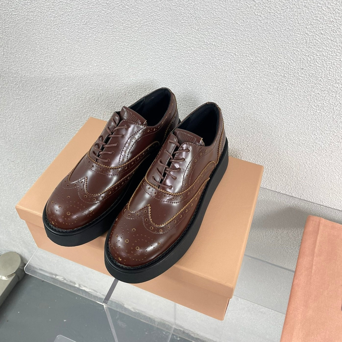 Baroque Thick-Soled Oxford Shoes With Laces Walnut Calfskin - 35