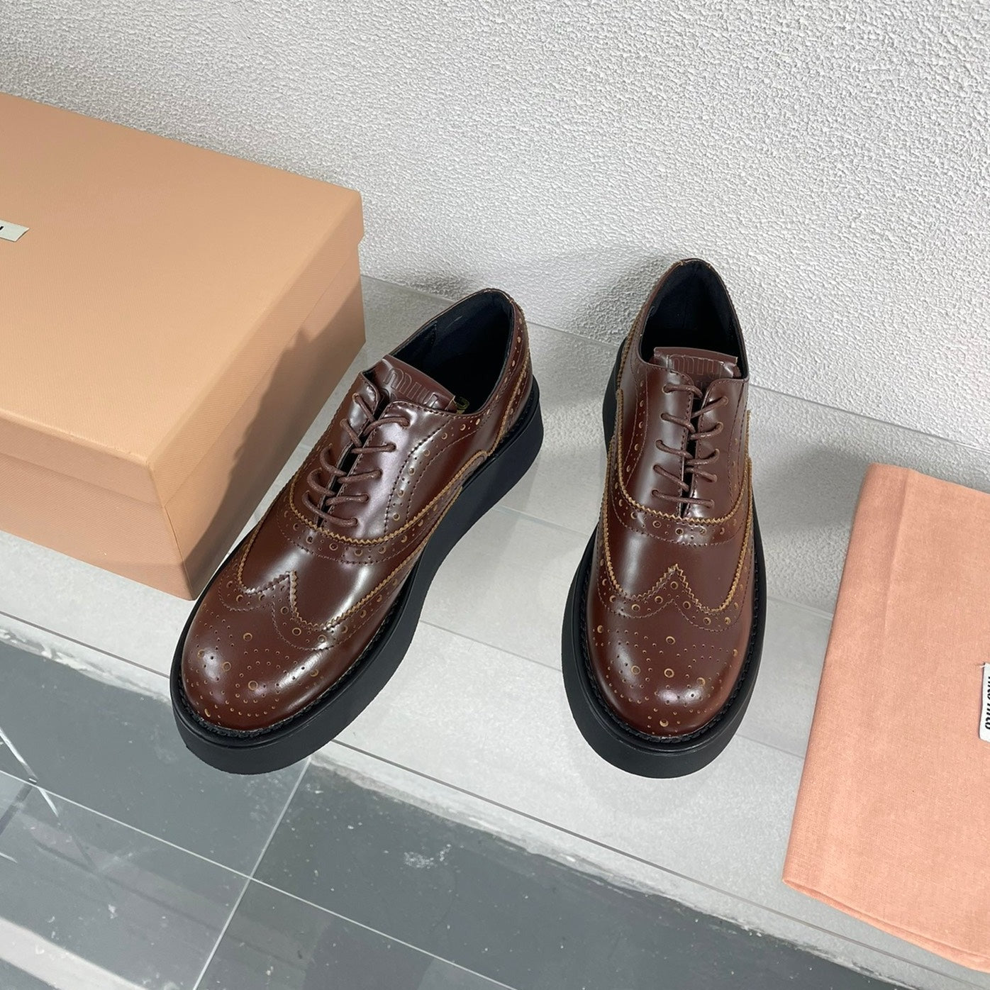 Baroque Thick-Soled Oxford Shoes With Laces Walnut Calfskin - 35
