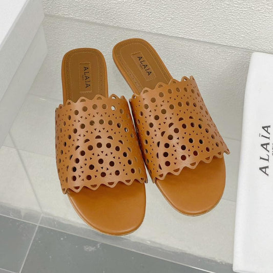 ALAIA VIENNE FLAT MULES IN CHOCOLATE BROWN LAMBSKIN - 34