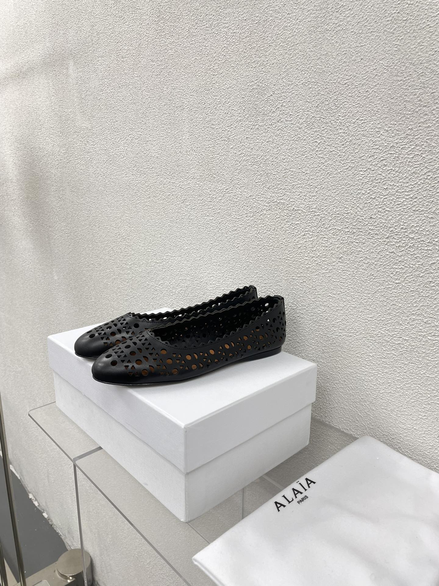 ALAIA BALLET FLAT IN BLACK MESH LAMBSKIN - 34