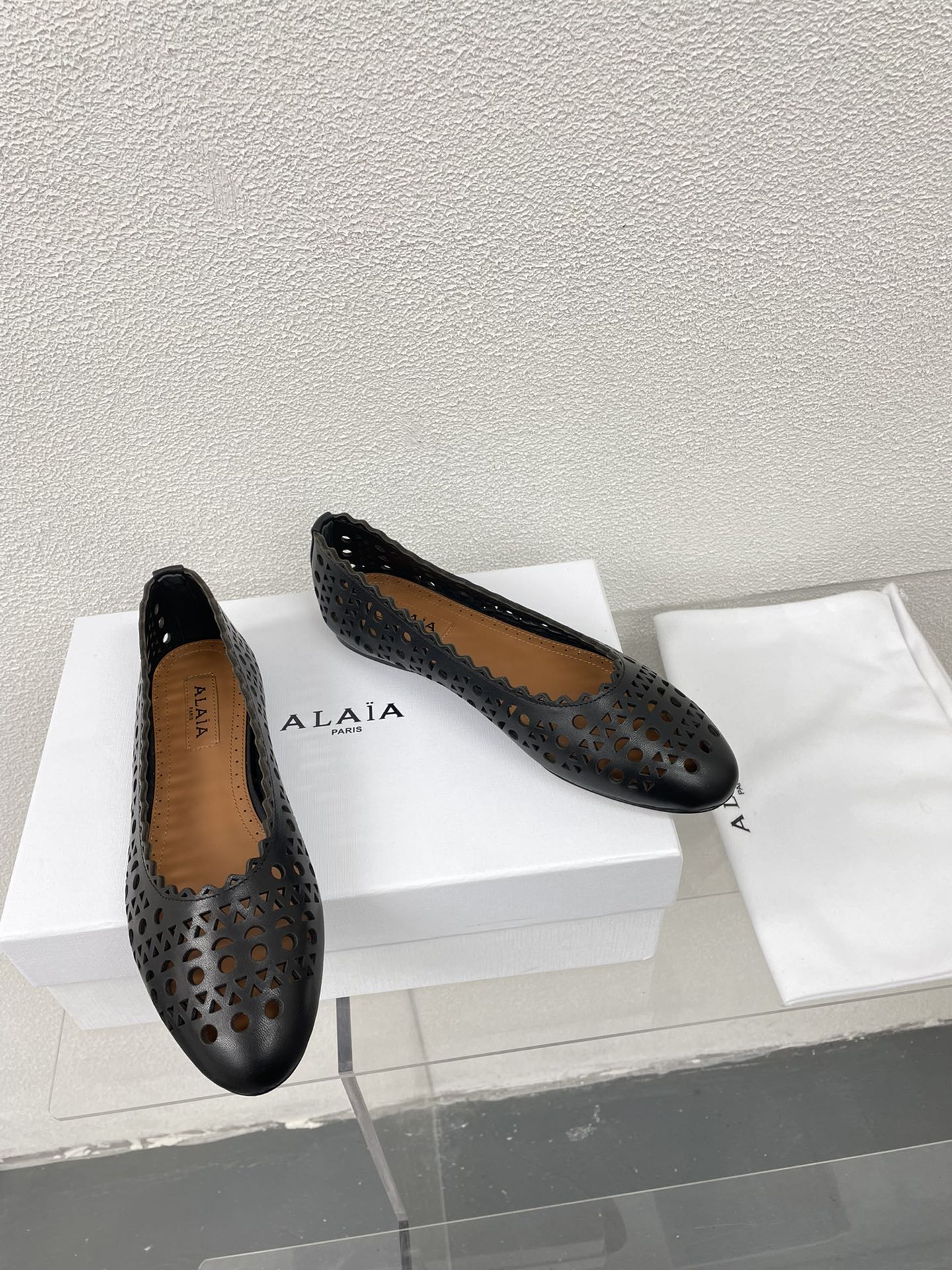ALAIA BALLET FLAT IN BLACK MESH LAMBSKIN - 34