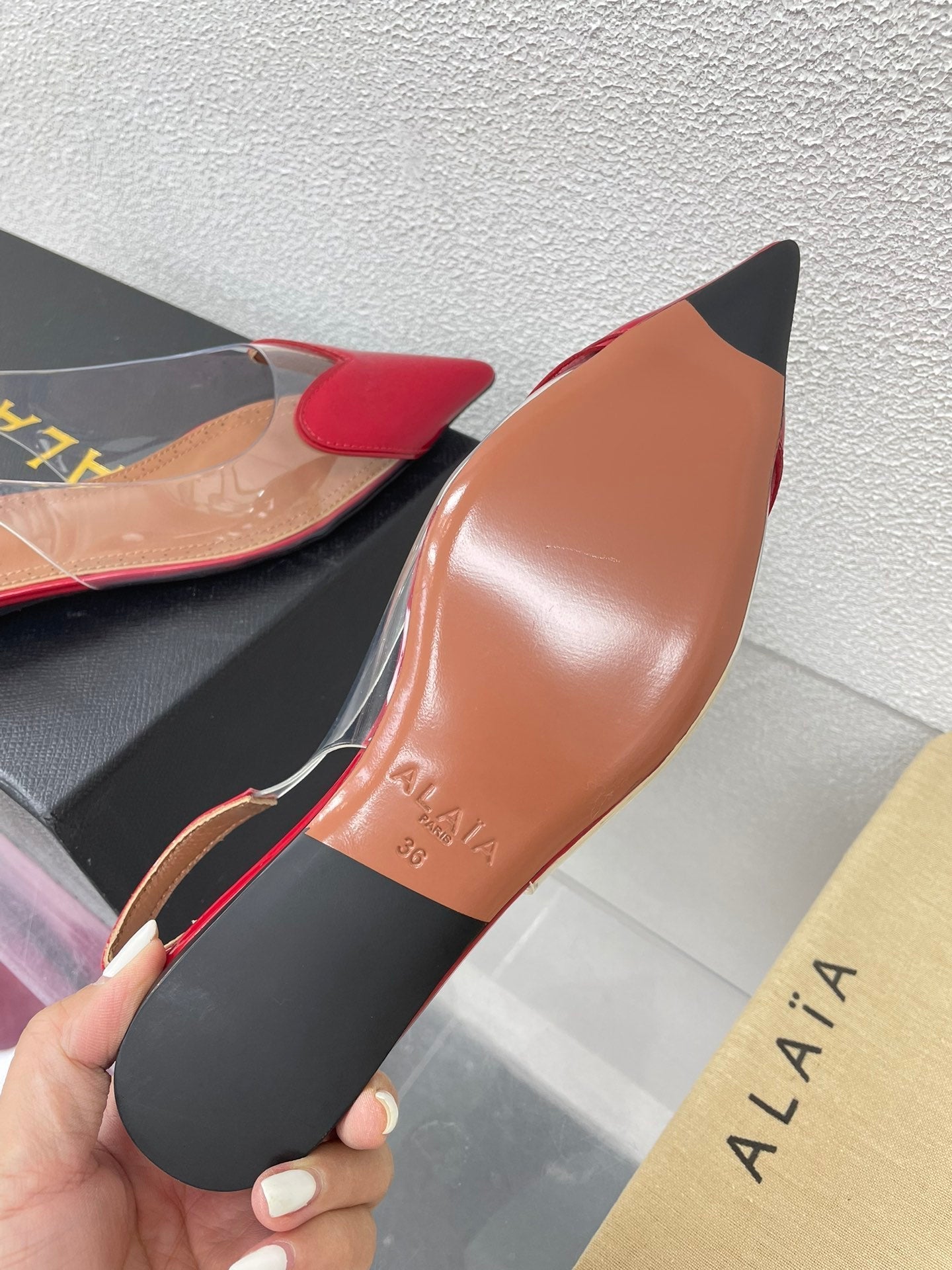 ALAIA LE COEUR FLAT SLINGBACKS IN CHERRY RED PATENT LAMBSKIN - 34