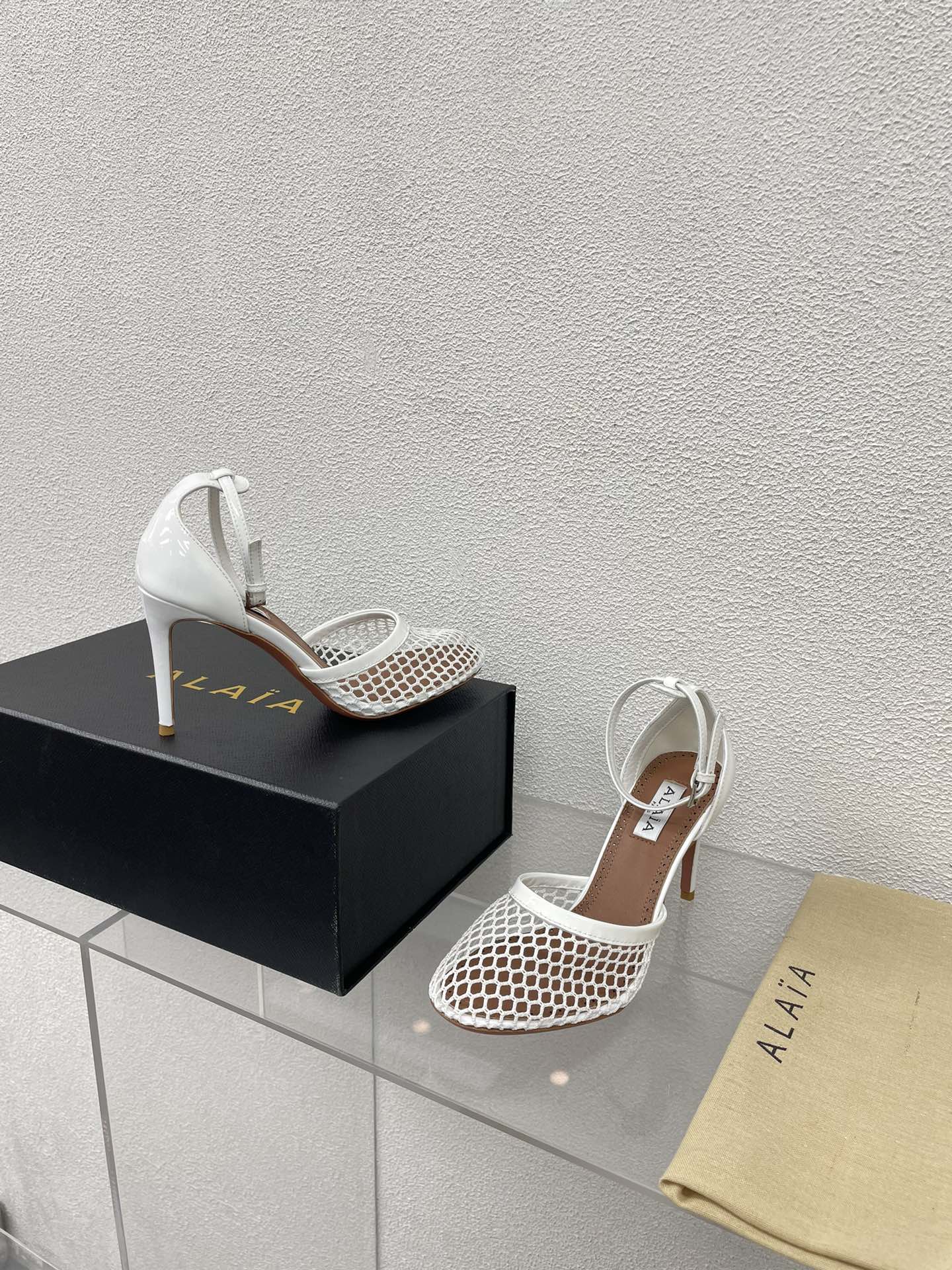 ALAIA HIGH FISHNET 9 CM PUMPS IN WHITE MESH - 34